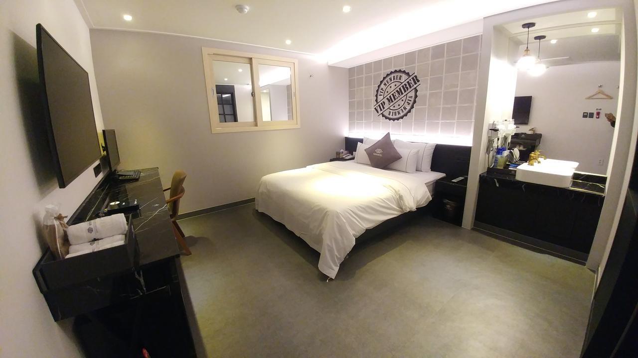 Vovo Hotel Seosan Екстериор снимка