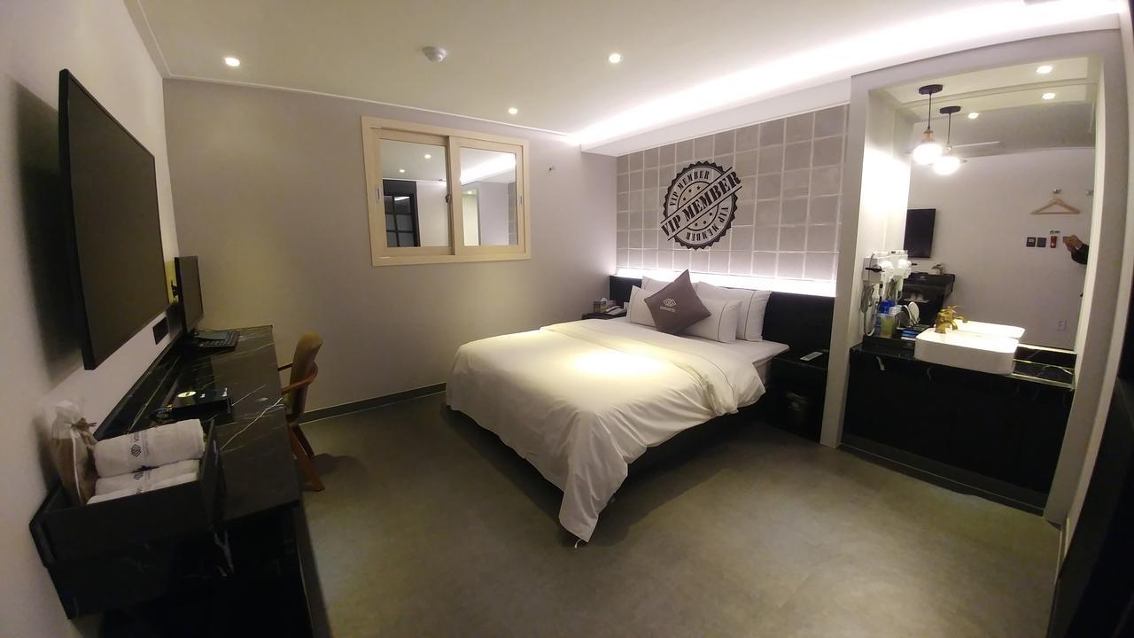Vovo Hotel Seosan Екстериор снимка