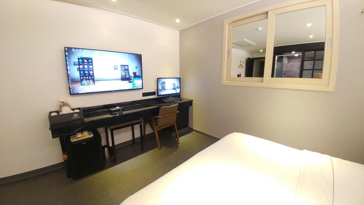Vovo Hotel Seosan Екстериор снимка